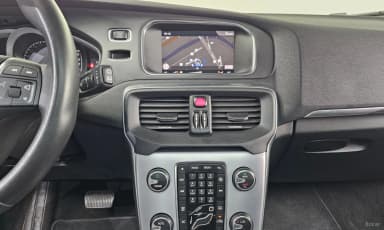 V40