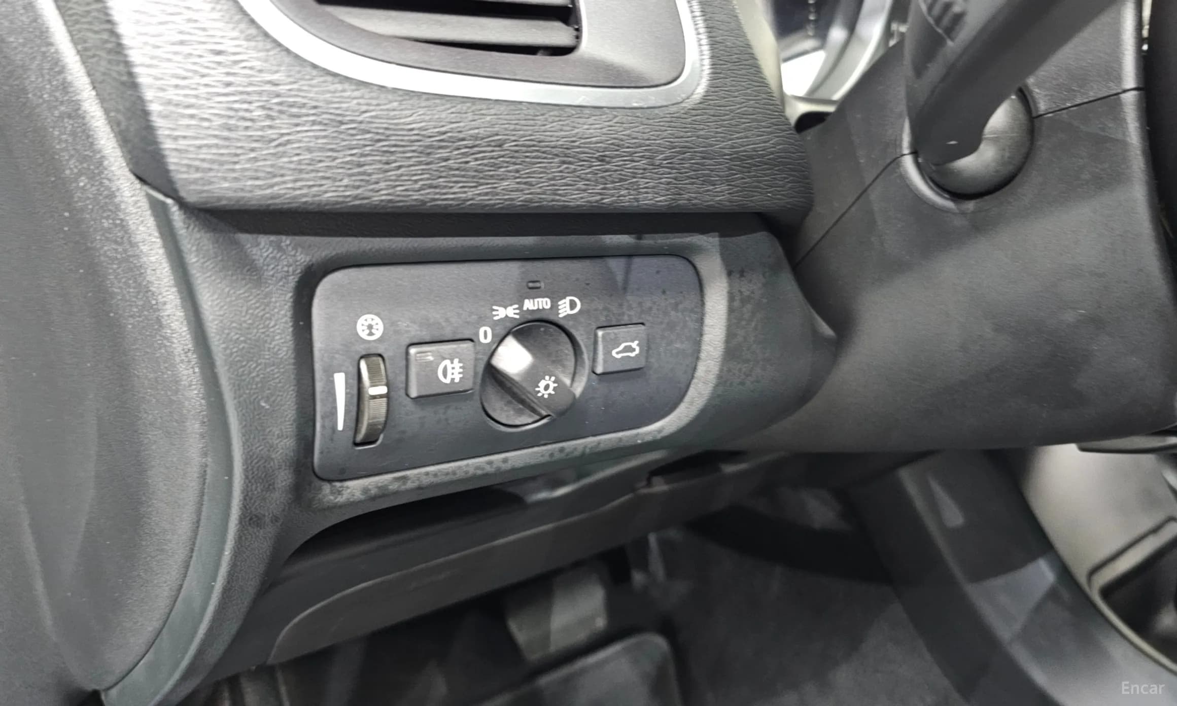 V40
