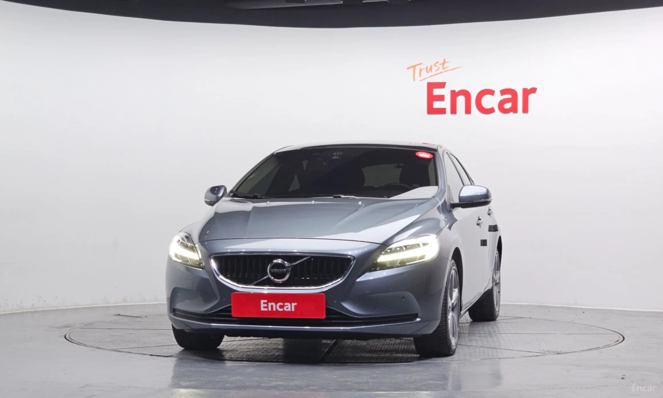 V40