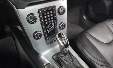 V40