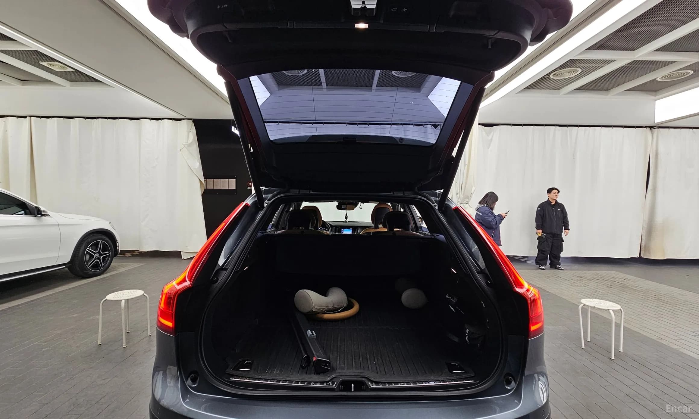V90 Cross Country
