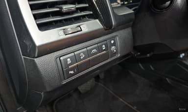 Rexton Sports Khan