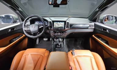 Rexton Sports Khan