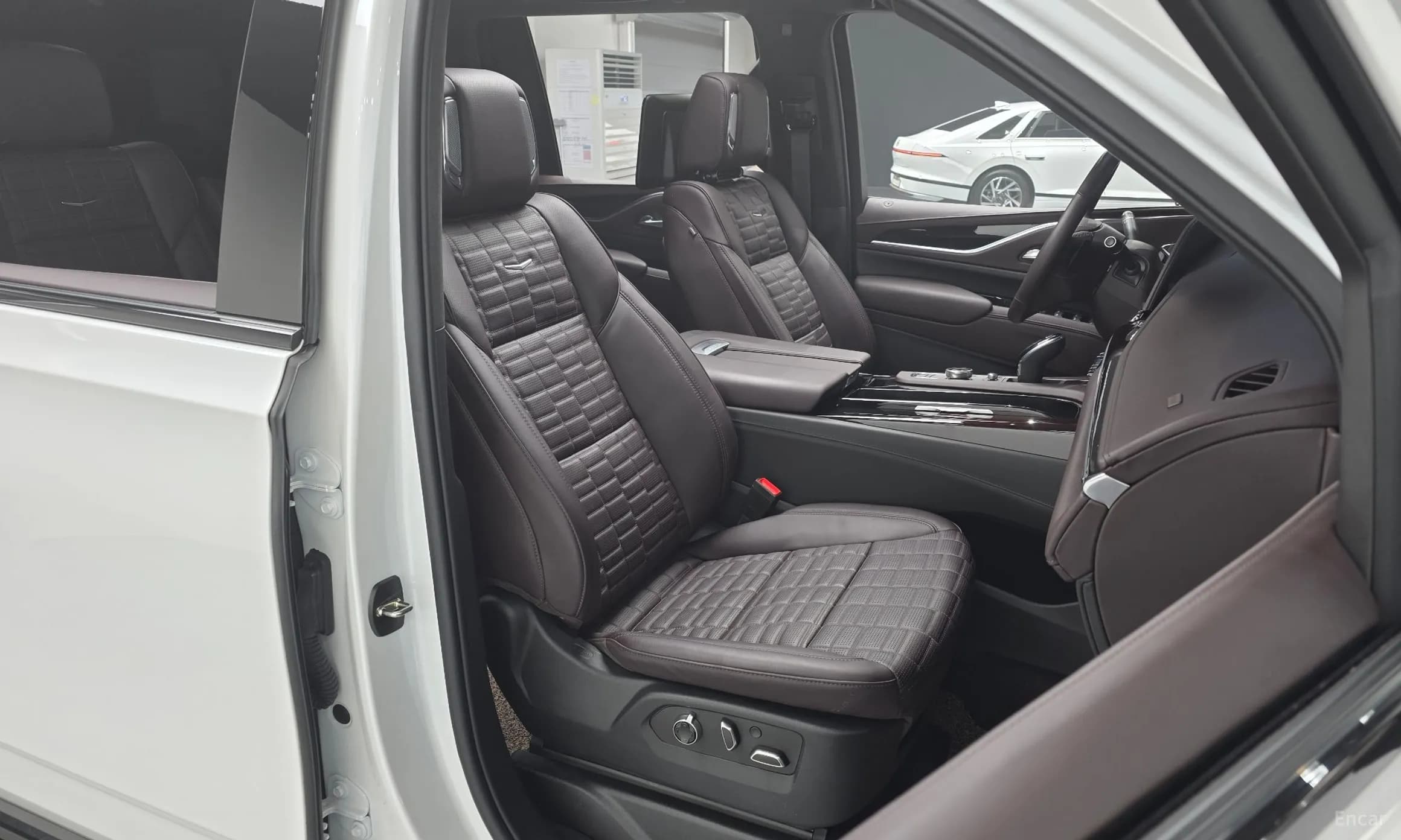 Escalade 5th Generation