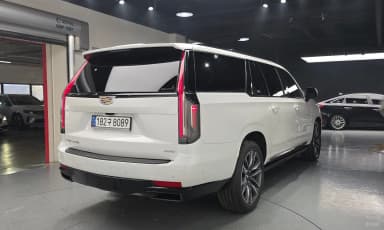 Escalade 5th Generation