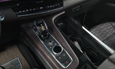 Escalade 5th Generation