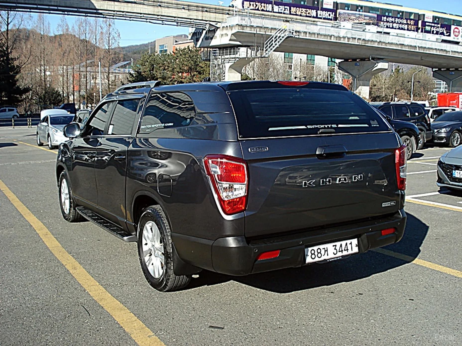 Rexton Sports Khan