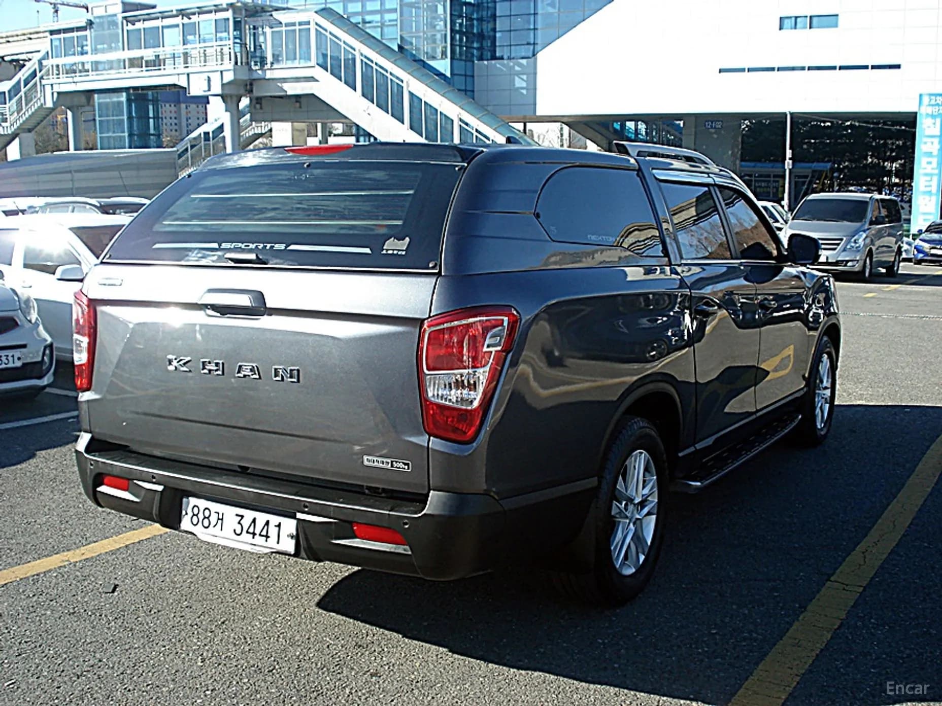 Rexton Sports Khan