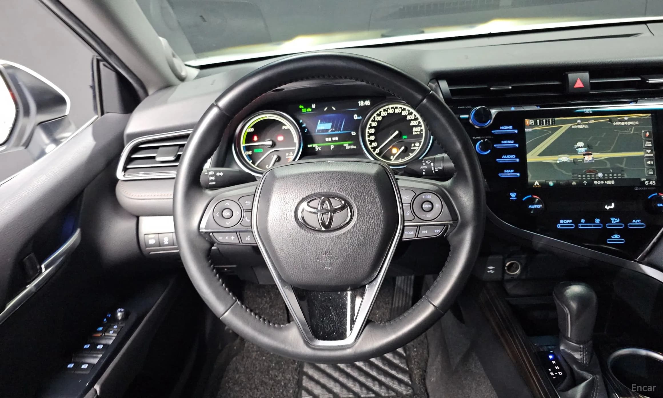 Camry (XV70)