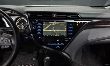 Camry (XV70)