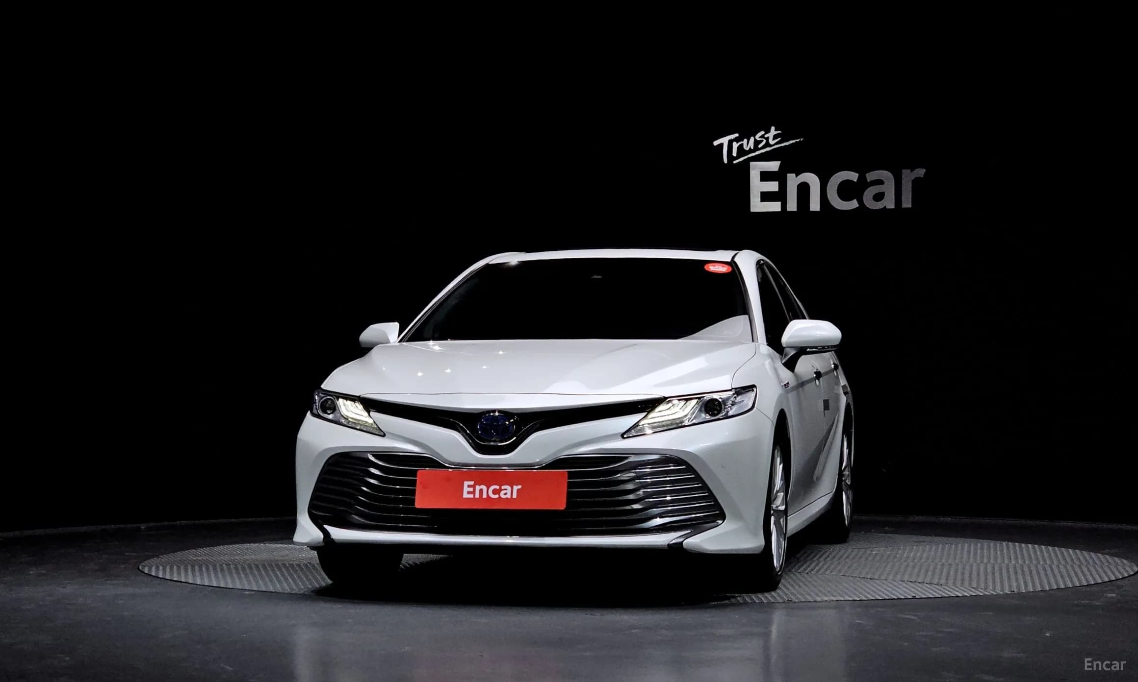 Camry (XV70)