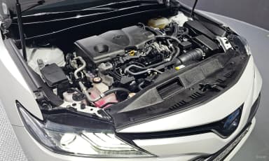 Camry (XV70)
