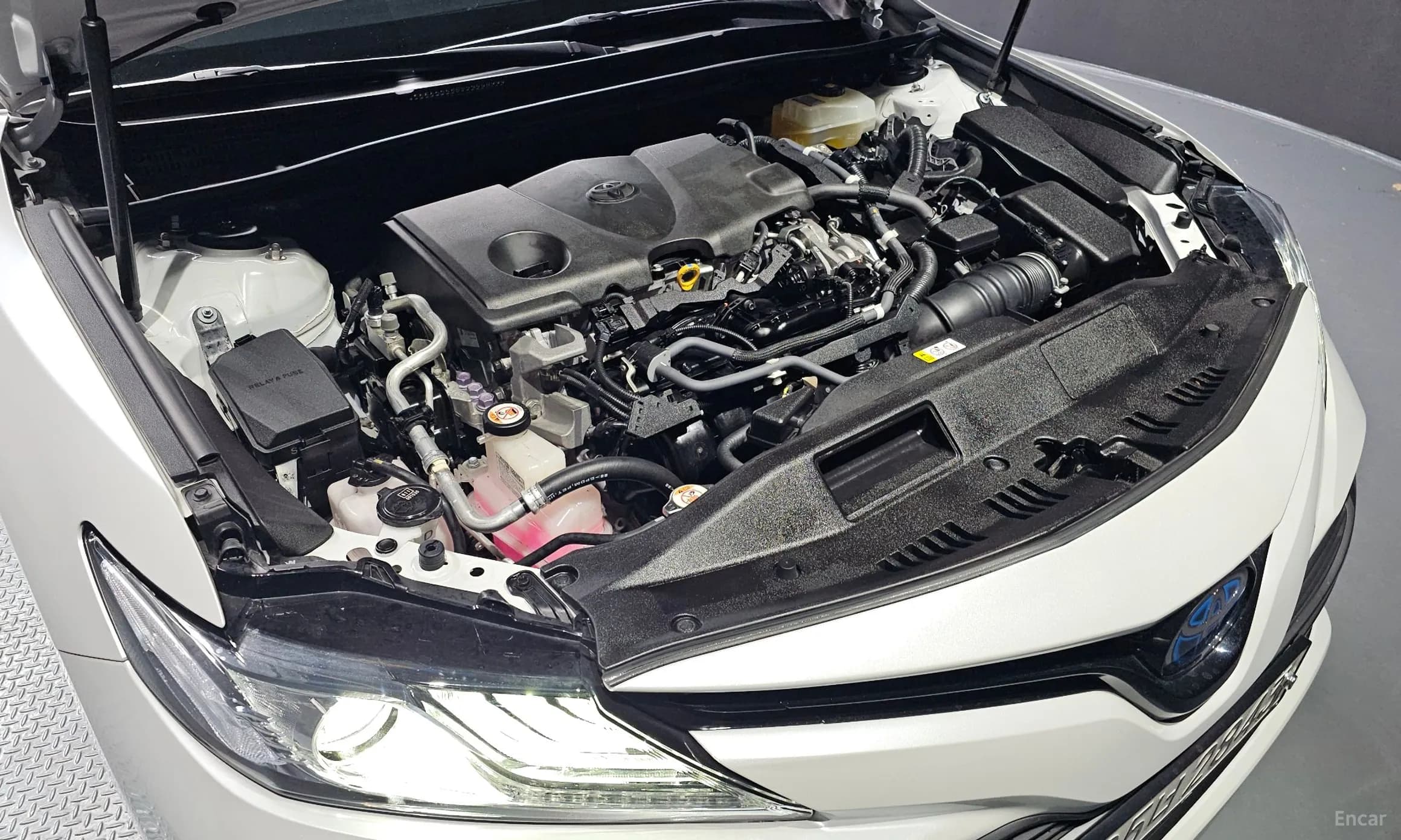 Camry (XV70)