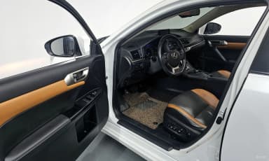 CT200h