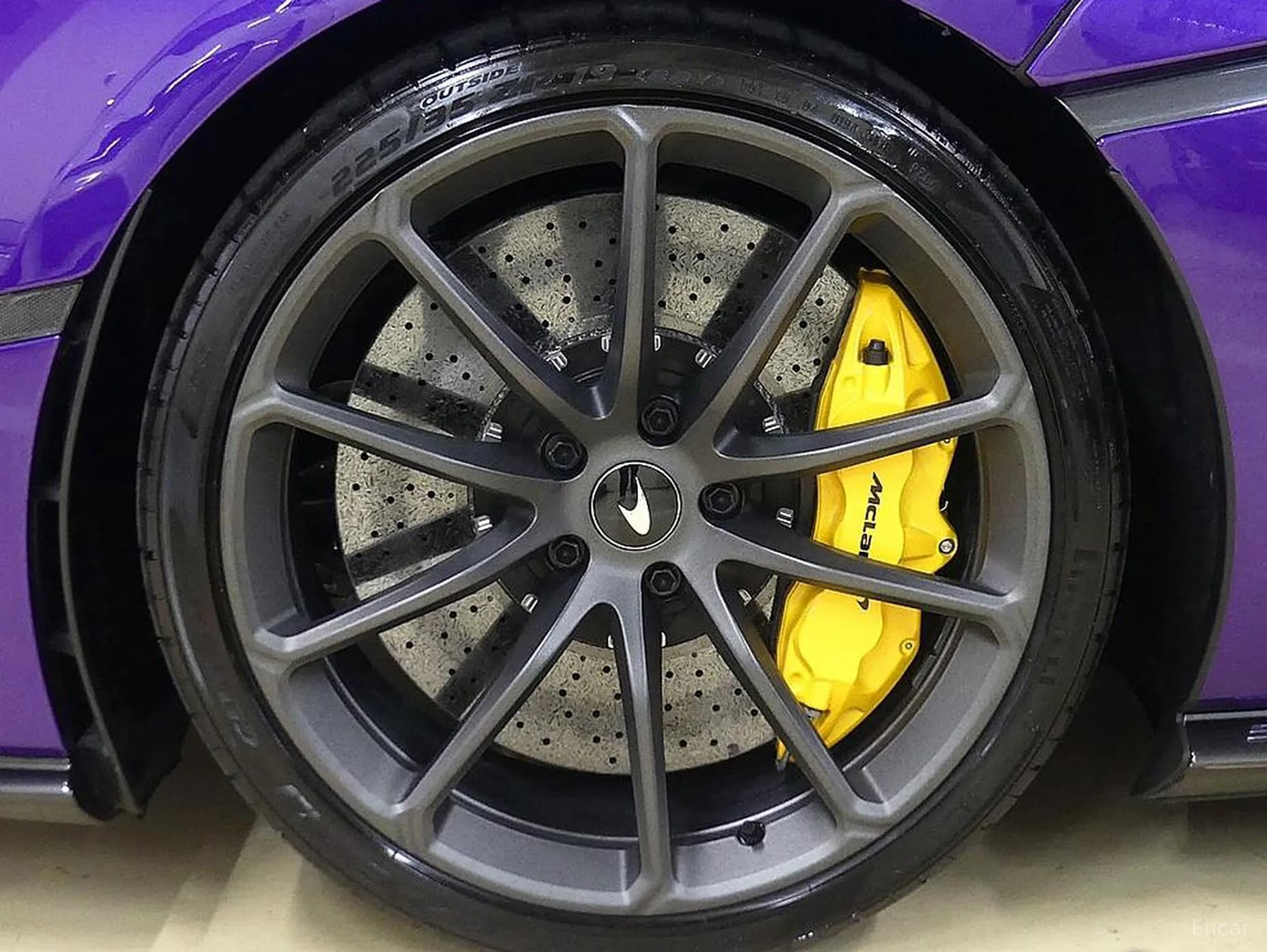 570S