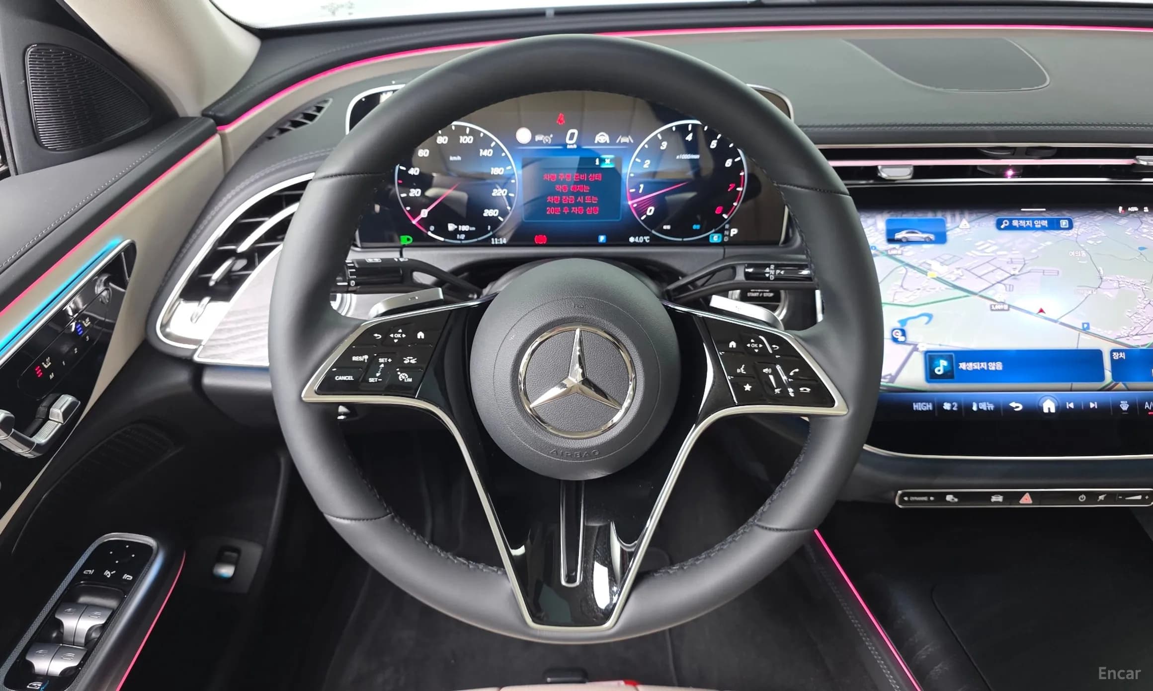 E-Class W214