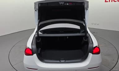 E-Class W214