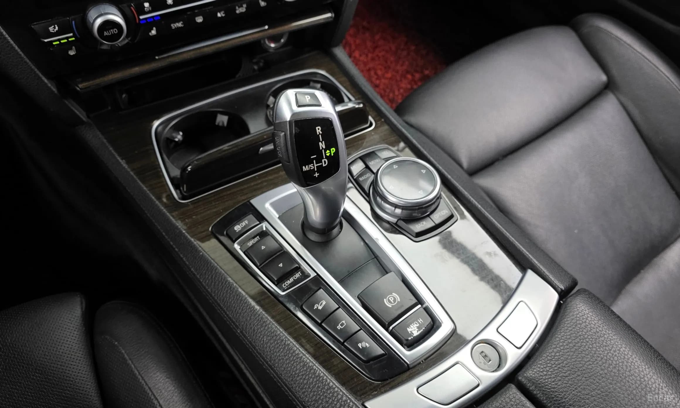 7 Series (F01)