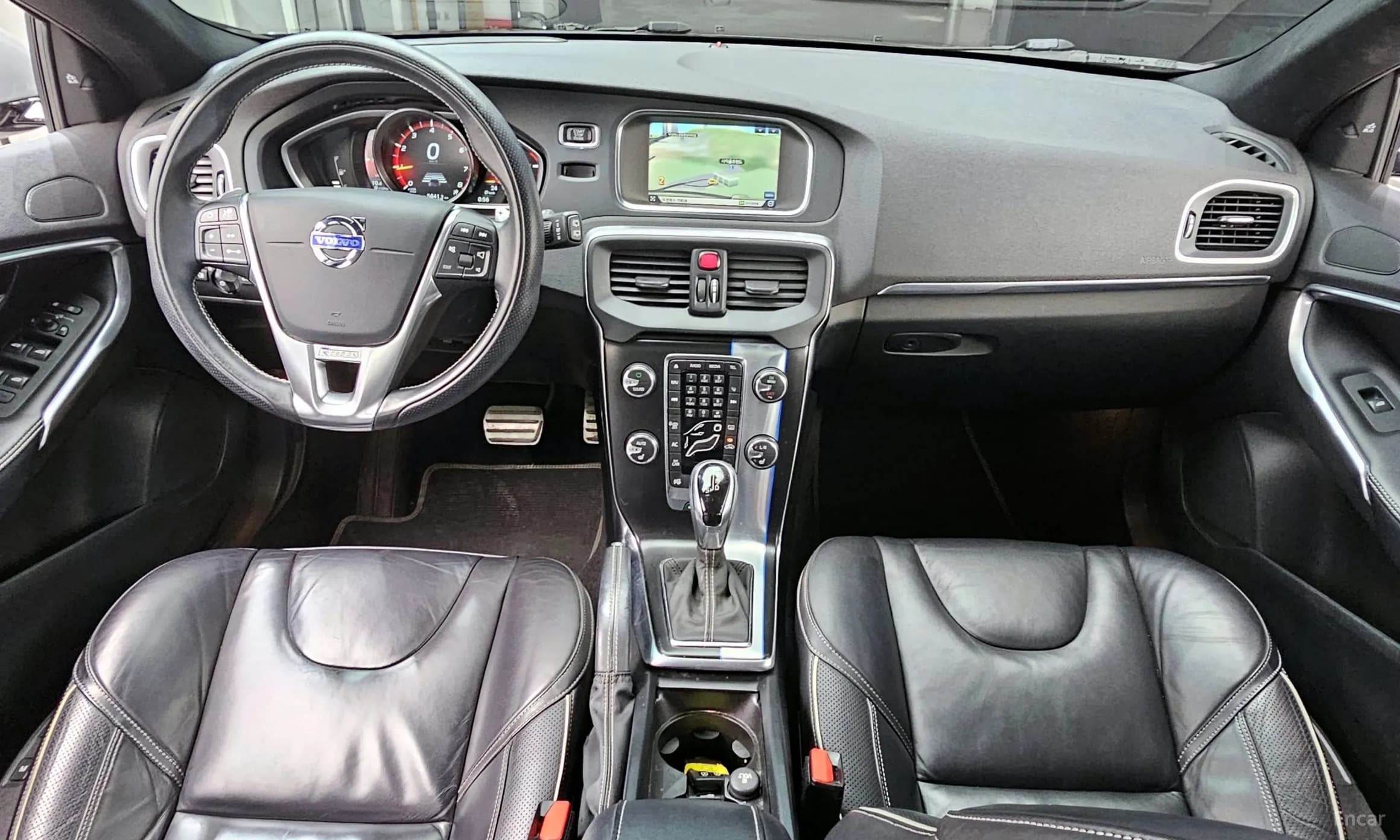 V40