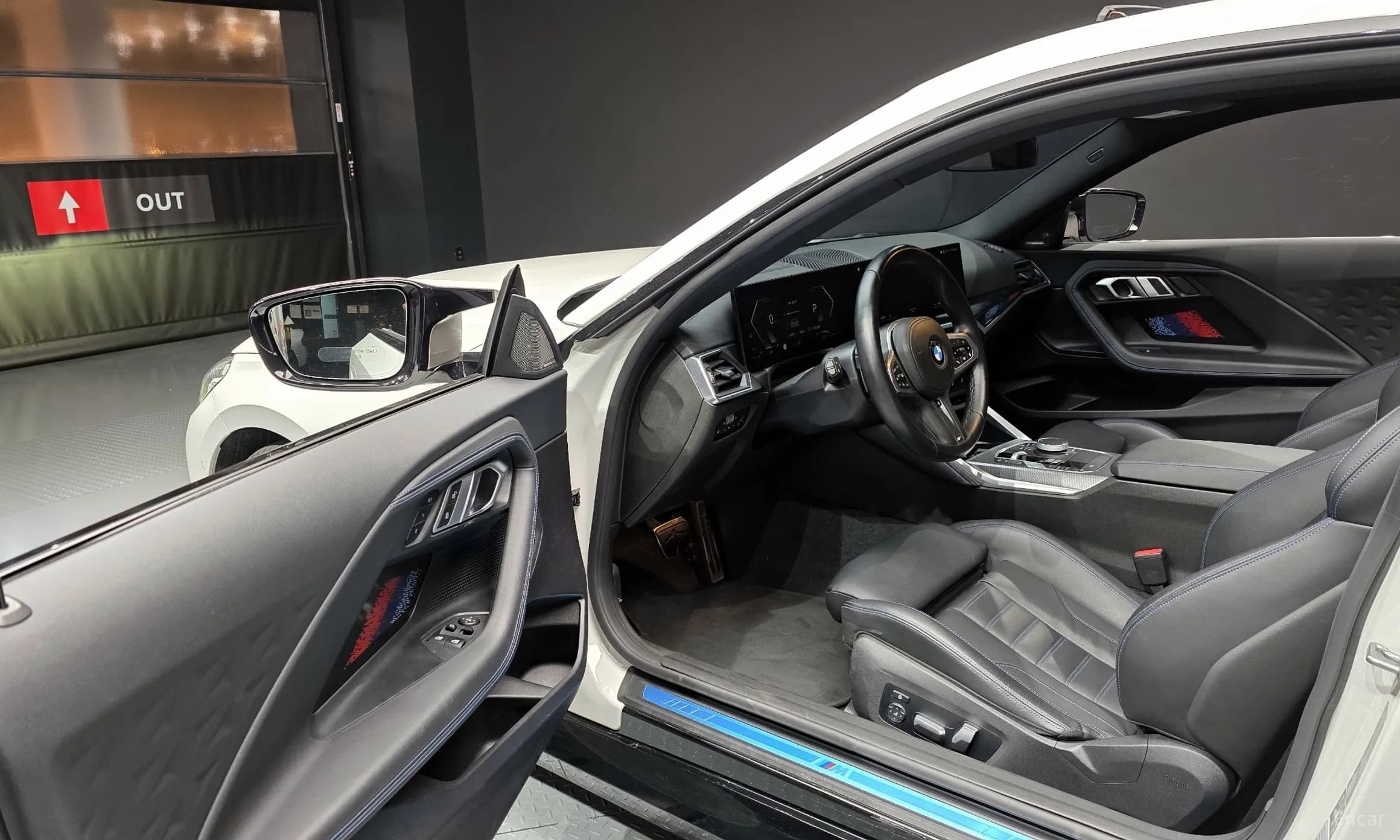 2 Series (G42)