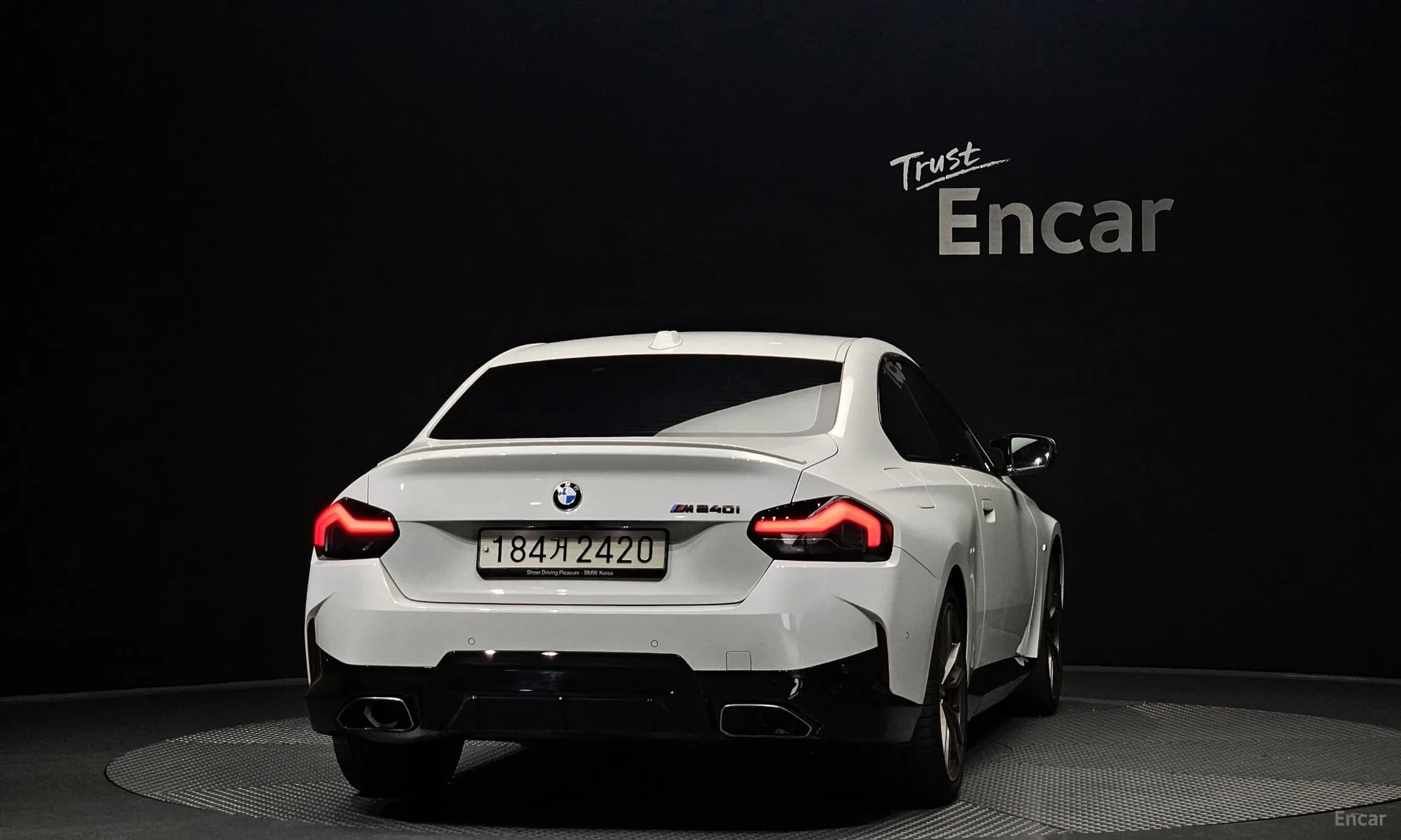 2 Series (G42)