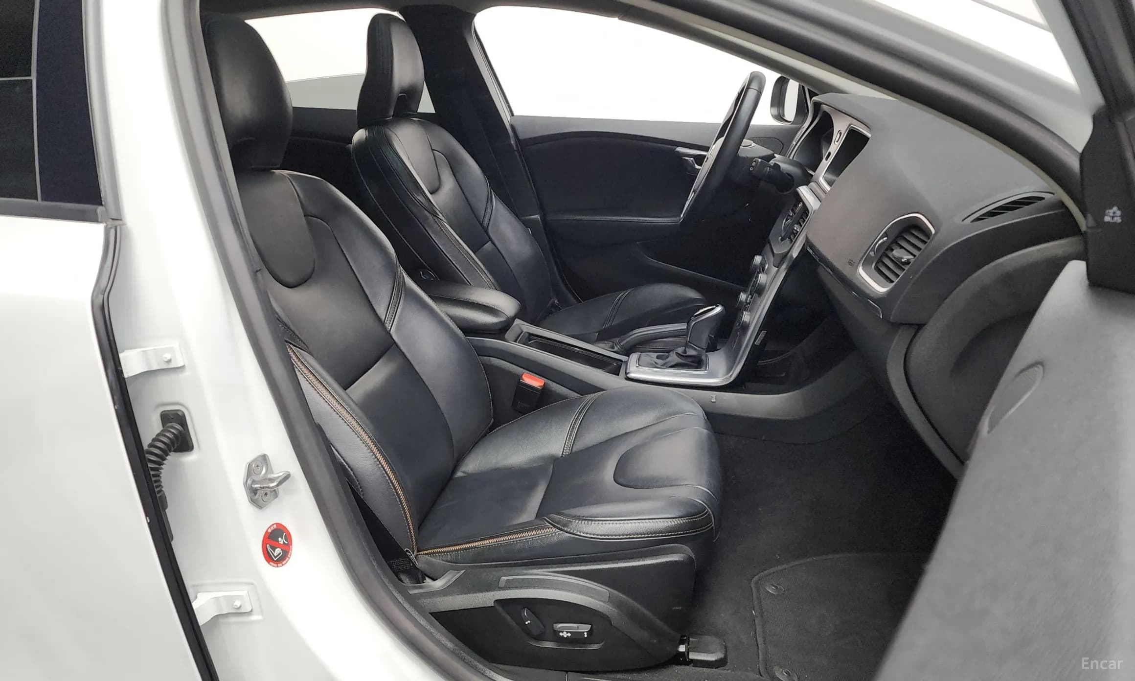 V40 Cross Country