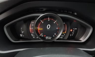 V40 Cross Country