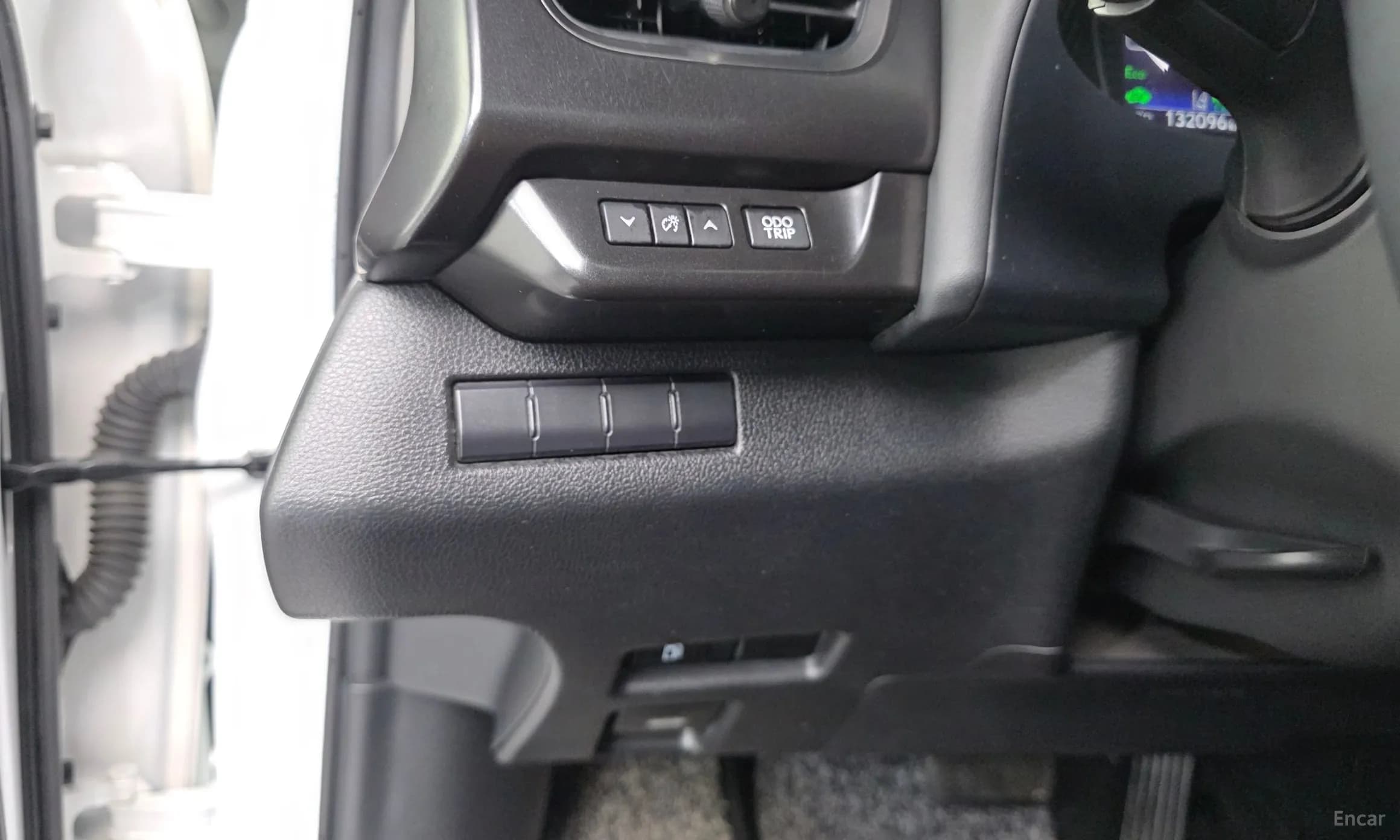 UX250h