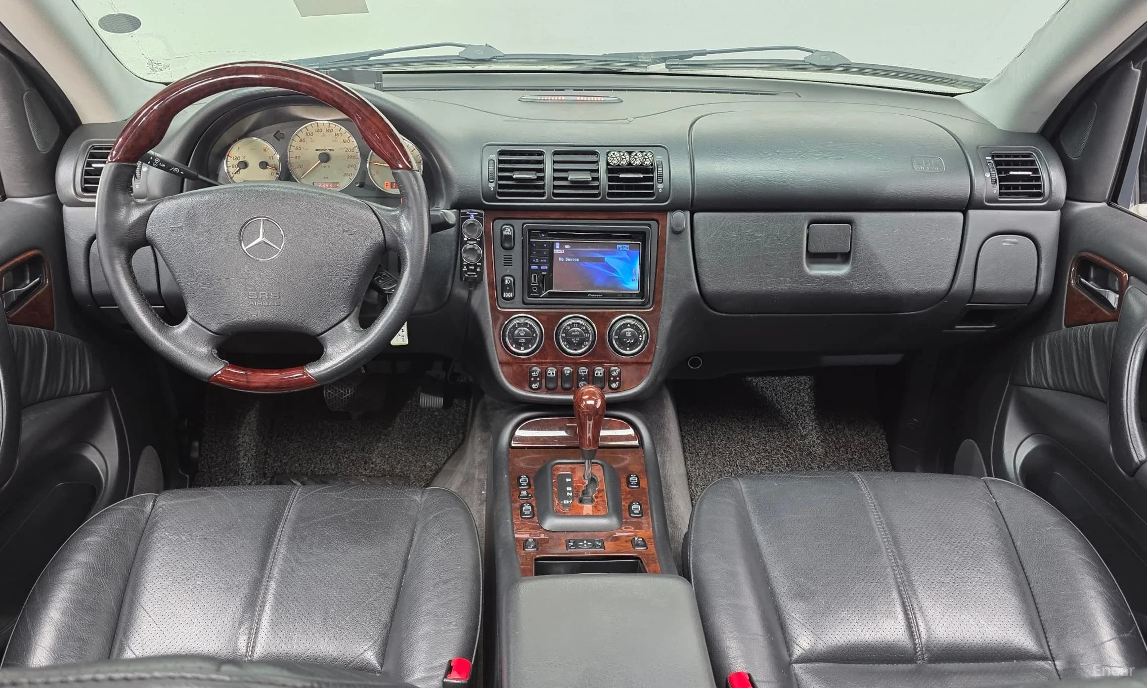 M-Class W163