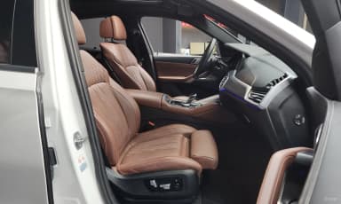 X6 (G06)
