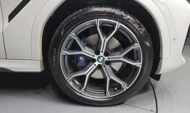 X6 (G06)