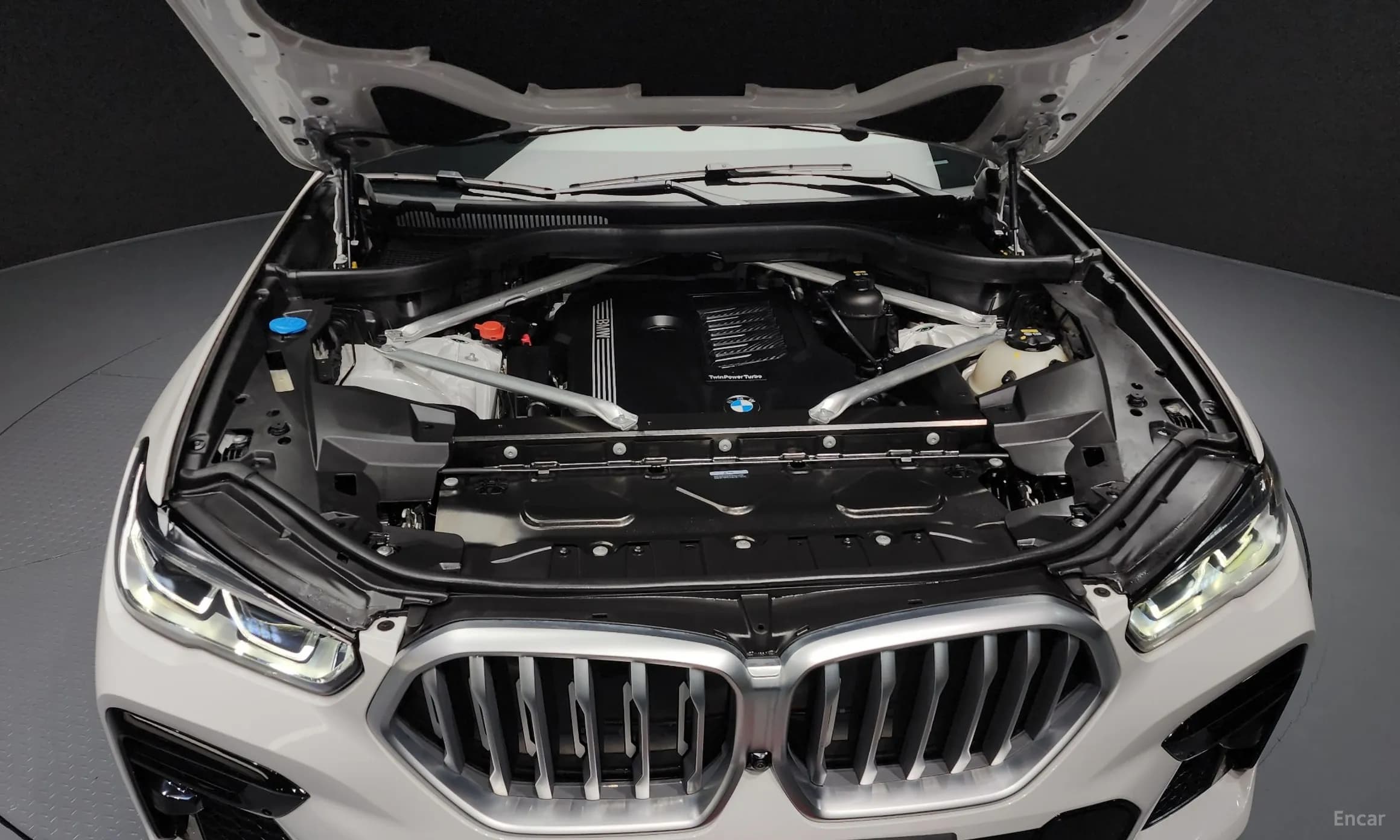 X6 (G06)