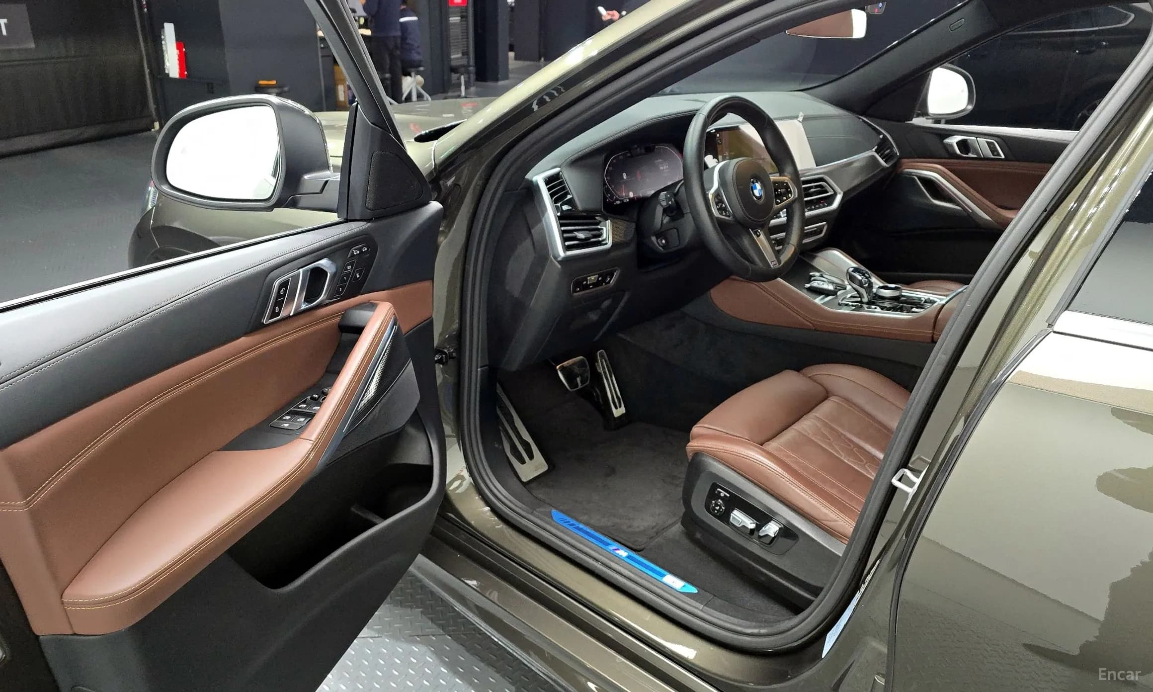 X6 (G06)