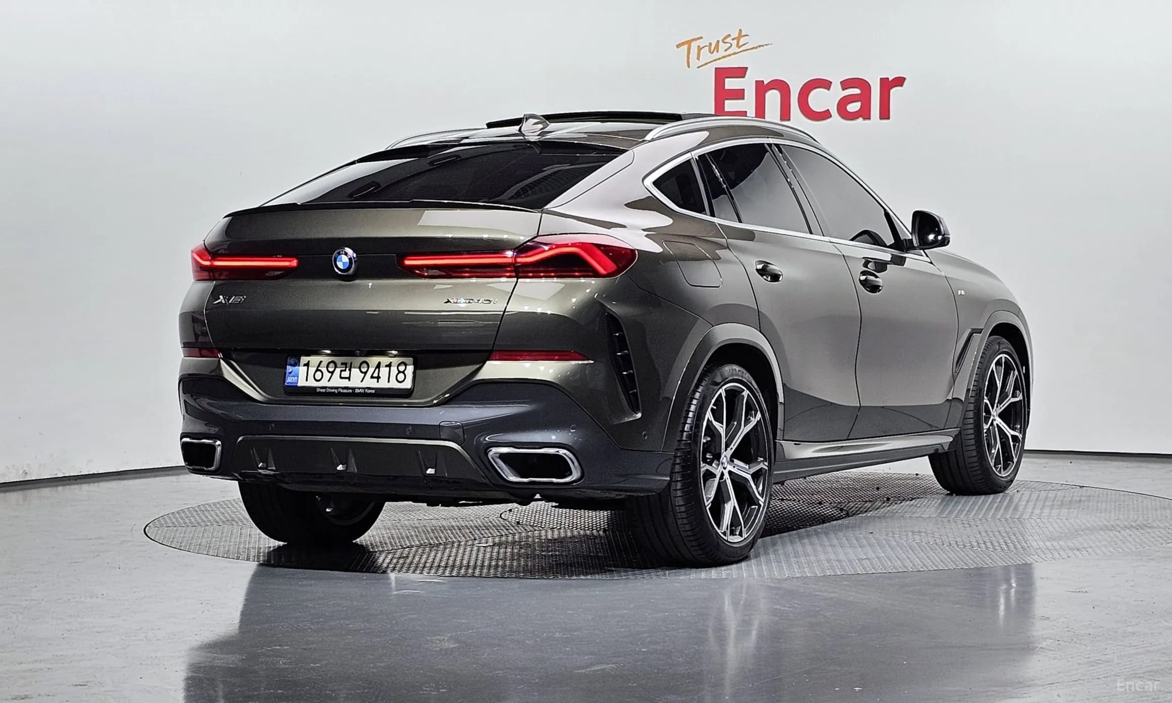 X6 (G06)