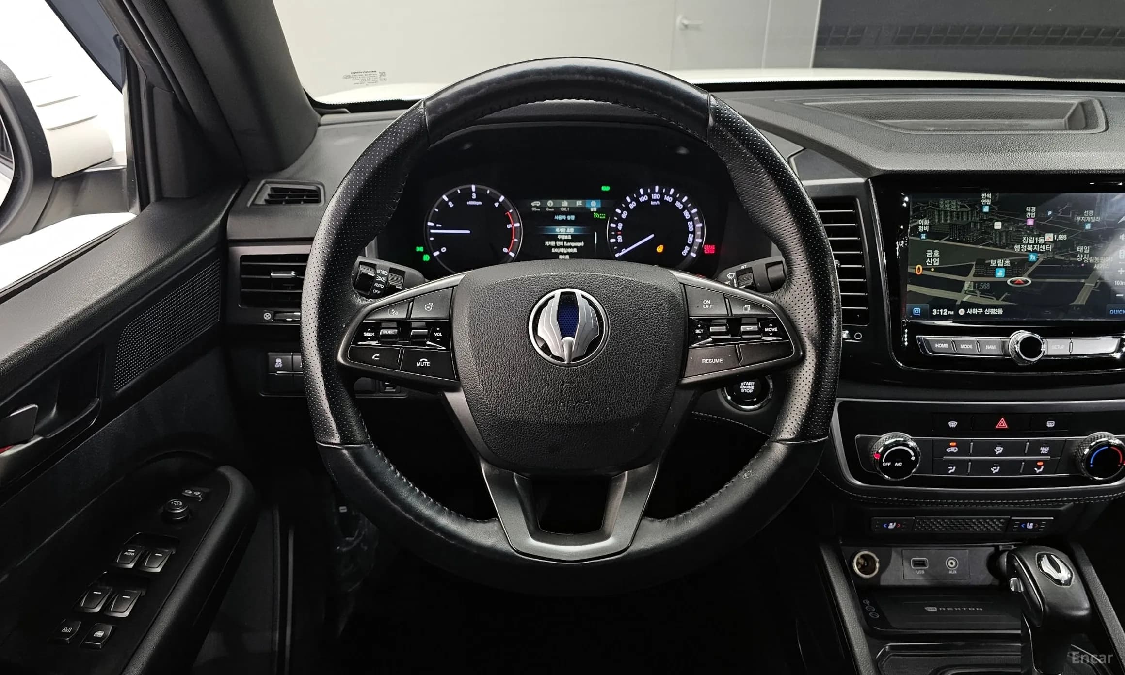 Rexton Sports Khan