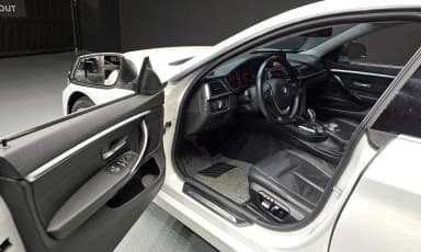Series 4 (F32)