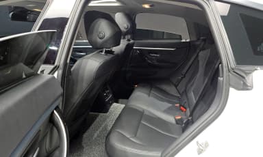 Series 4 (F32)