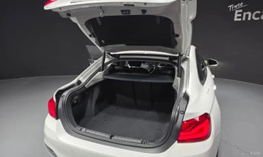 Series 4 (F32)