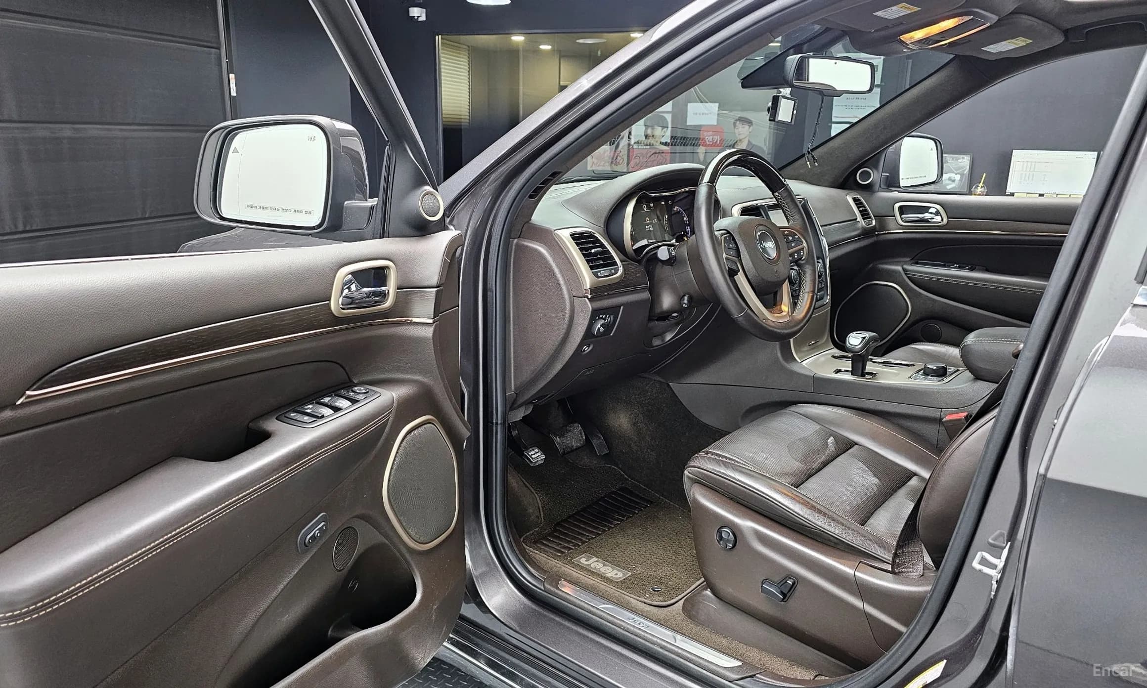 Grand Cherokee