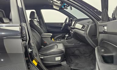 Rexton Sports Khan