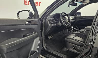 Rexton Sports Khan
