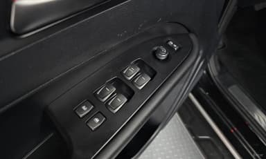 Rexton Sports Khan