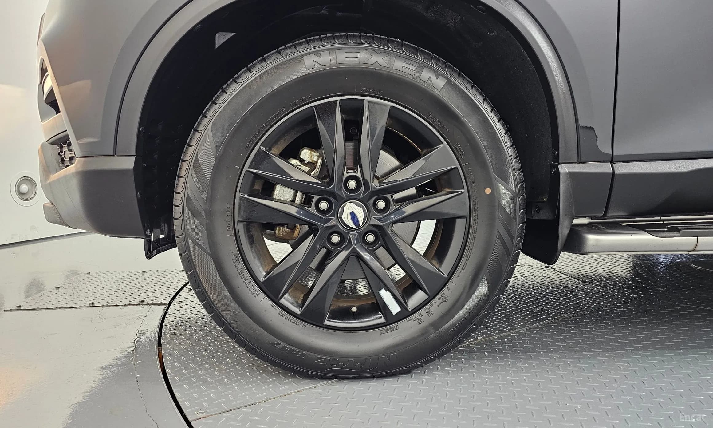 Rexton Sports Khan