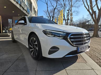 E-Class W214