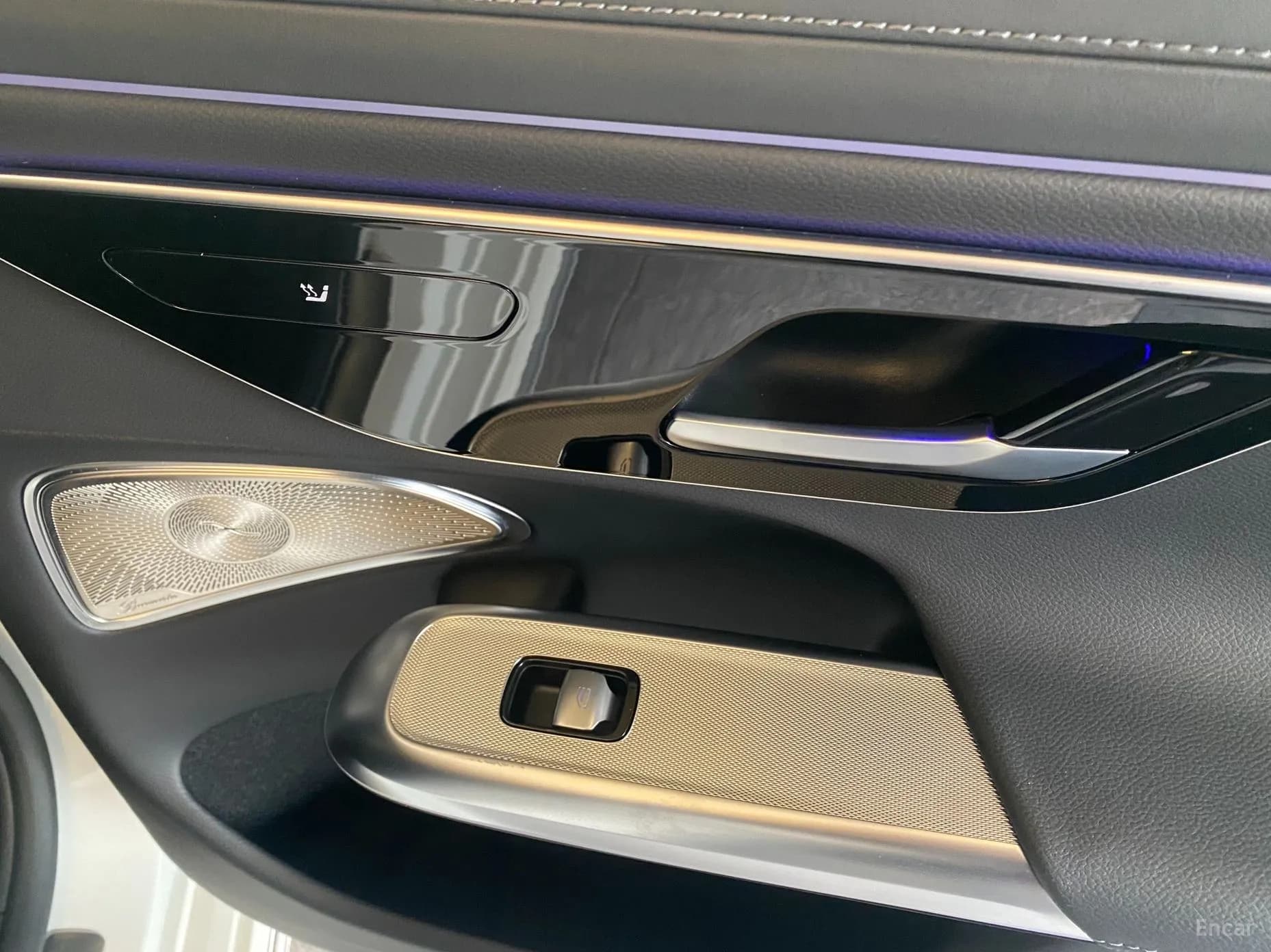 E-Class W214