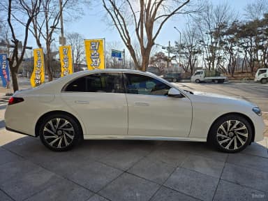 E-Class W214