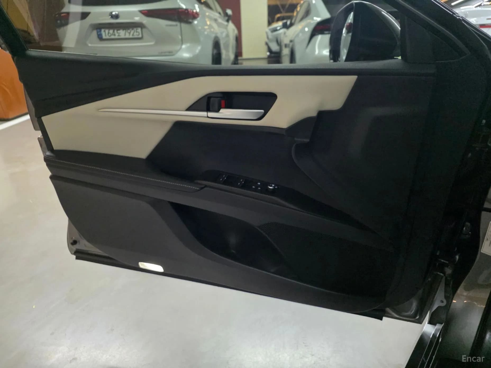 Camry (XV80)