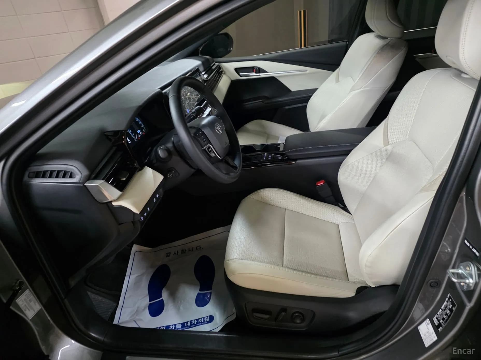 Camry (XV80)
