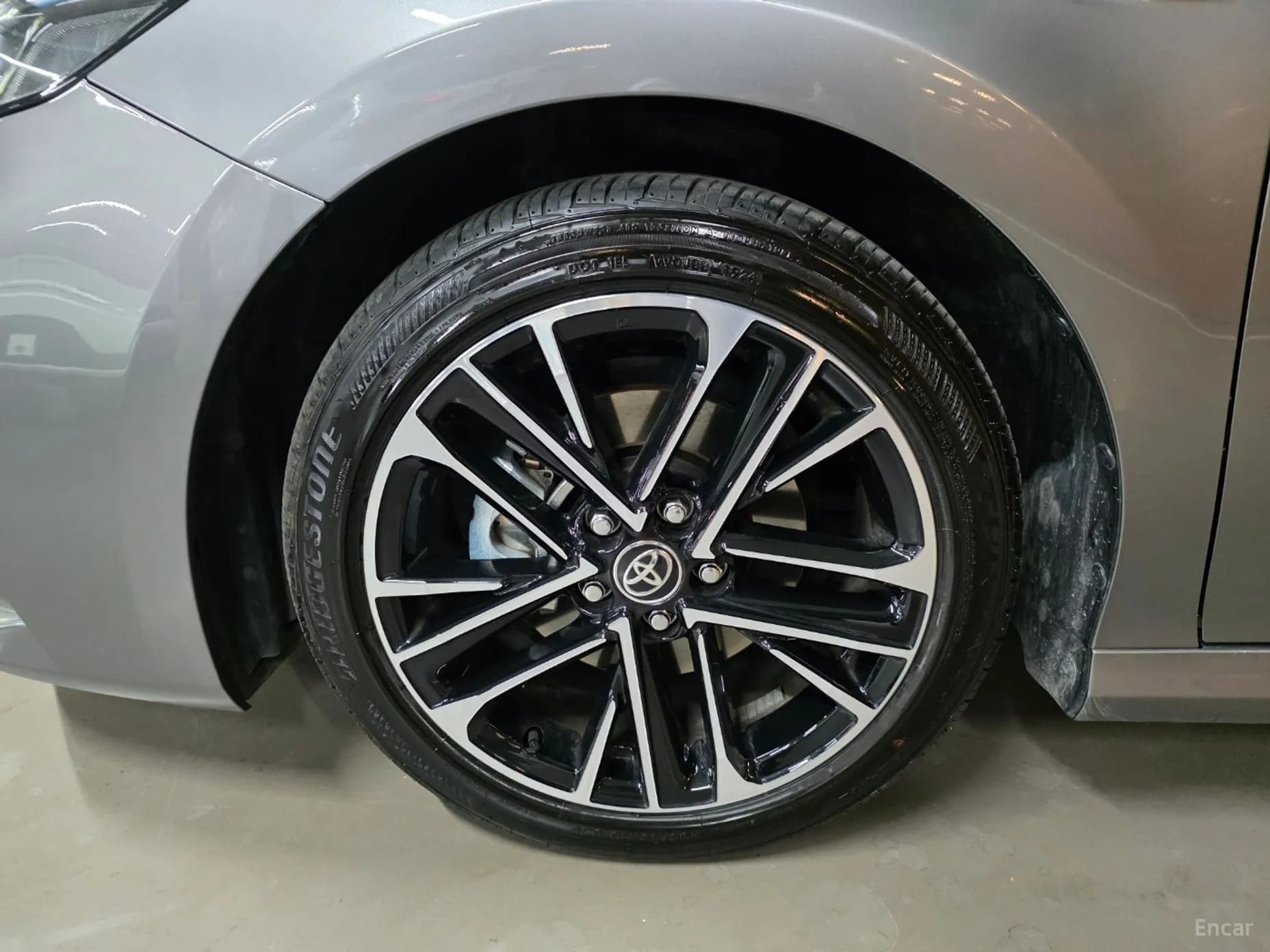 Camry (XV80)