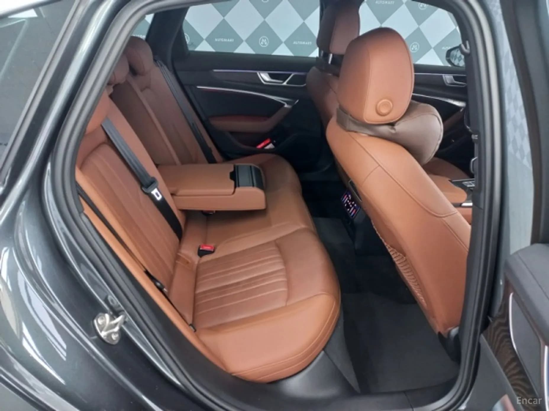 A6 (C8)